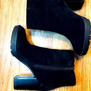 Arturo Chiang Black Suede Lug Sole Booties